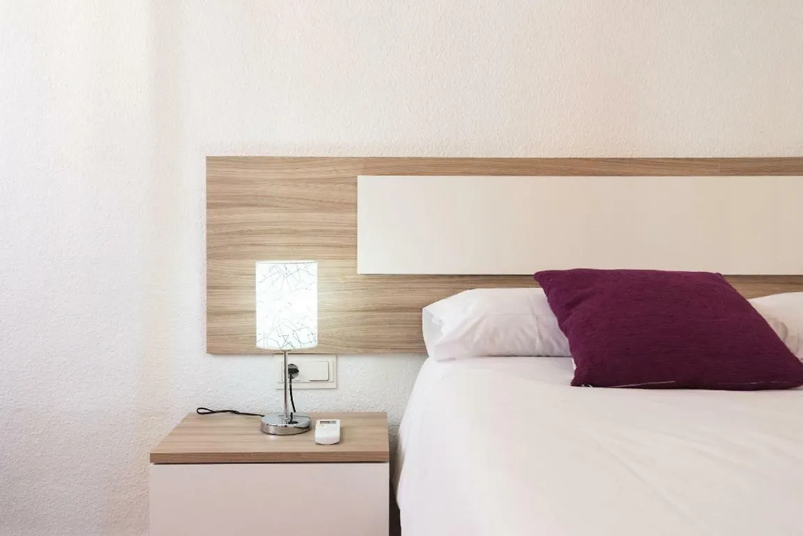 Apartamentos Marmoles Malaga Apartment