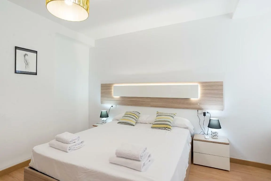 Apartamentos Marmoles Malaga Apartment